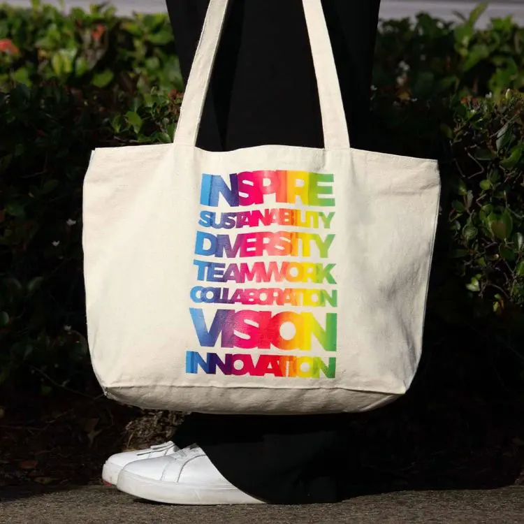 Picture of Zippered Cotton Canvas Shopper Tote